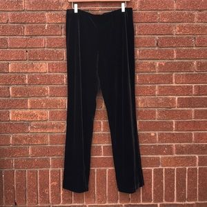 3/$20 ⭐️ Black velvet pants - Size 14